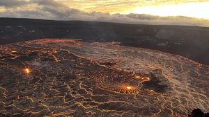 Gunung Kilauea di Hawaii Kembali Meletus