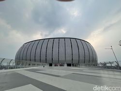 Seventeen Konser di JIS Besok, Penonton Diimbau Gunakan Transportasi Umum