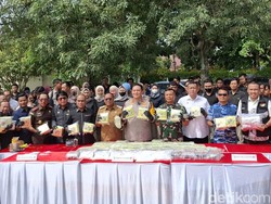 2.276 Kasus Narkoba Diungkap di Riau, 515 Kg Sabu-172 Ribu Butir Ekstasi Disita