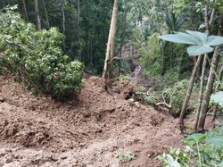 Pipa PDAM 60 Meter di Kokap Kulon Progo Kena Longsor, 11 Dusun Terdampak
