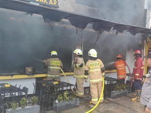 Restoran di Tangsel Ludes Terbakar gegara Tabung Gas Bocor