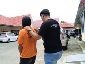 Barbar Pria di Luwu Perkosa Anak Tiri hingga Aniaya Korban Saat Coba Kabur Barbar Pria di Luwu Perkosa Anak Tiri hingga Aniaya Korban Saat Coba Kabur