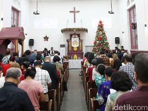 Potret Misa Malam Natal di Gereja Tugu Potret Misa Malam Natal di Gereja Tugu