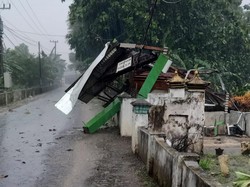 Angin Kencang Rusak 10 Rumah Warga Jombang