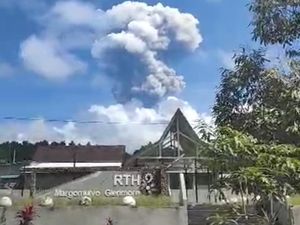 BPBD Banyuwangi Mitigasi 4 Kecamatan Rawan Terdampak Erupsi Gunung Raung BPBD Banyuwangi Mitigasi 4 Kecamatan Rawan Terdampak Erupsi Gunung Raung