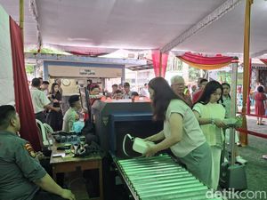 Misa Natal di Gereja Santa Yoseph Palembang Berjalan Khidmat