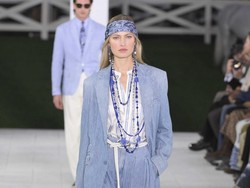 Intip Tren Denim 2025, Serba Basic Gampang Buat Mix & Match