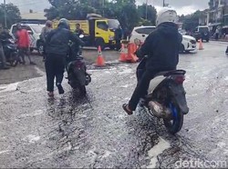 Ngeri Banget Cairan Kimia Tumpah di KBB, Ini yang Harus Dilakukan Pengendara