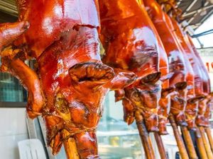 10 Hidangan Natal Tradisional yang Lezat di Dunia