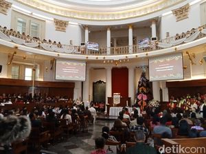 GPIB Immanuel Jakarta Gelar 3 Sesi Ibadah Natal, Usung Tema Kesederhanaan GPIB Immanuel Jakarta Gelar 3 Sesi Ibadah Natal, Usung Tema Kesederhanaan