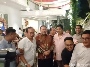 Menteri Maruarar Gelar Open House Natal, AHY-Jaksa Agung Hadir Menteri Maruarar Gelar Open House Natal, AHY-Jaksa Agung Hadir