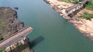 Penampakan Jembatan Runtuh di Brasil, 4 Orang Tewas dan Belasan Hilang
