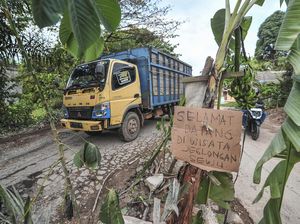 Penampakan Wisata Jalan Rusak di Muaro Jambi