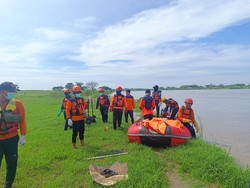 Nelayan Hilang Usai Perahu Tabrak Bendung Gerak Sembayat Ditemukan Tewas