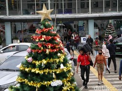 7 Tradisi Perayaan Natal di Indonesia, Daerah Ini Tembakkan Meriam dari Bambu!