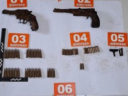 Warga di Poso Sulteng Temukan 2 Senpi Rakitan-67 Butir Amunisi di Sungai