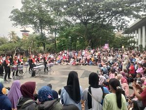 17 Ribu Pengunjung Sambangi Taman Mini di Momen Libur Natal