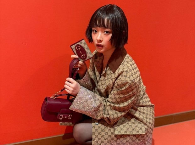 Tren rambut bob ala Hanni NewJeans (Foto: Instagram @newjeans_official)