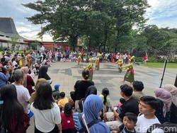 Video TMII Dipadati Pengunjung Jelang Tahun Baru