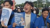 Mahasiswa Gelar Demo Tolak PPN 12 Persen di Patung Kuda