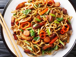 Resep Mie Goreng Ayam dan Sosis yang Gurih Mulur Untuk Makan Malam