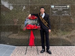 Aziz Hedra Lulus Kuliah, Siapin Gebrakan Baru di Musik