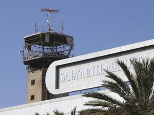 Penampakan Bandara Yaman Hancur Diserang Israel