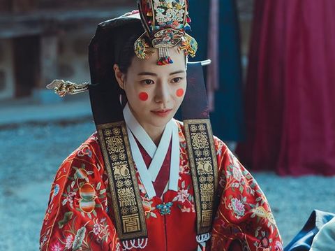 Drama Korea The Tale of Lady Ok (2024) Lim Ji-yeon dalam drama Korea The Tale of Lady Ok (2024). (jTBC)