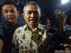 Video: Anggota DPR Satori Beli Tanah-Bangun Showroom Pakai Dana CSR BI-OJK Video: Anggota DPR Satori Beli Tanah-Bangun Showroom Pakai Dana CSR BI-OJK