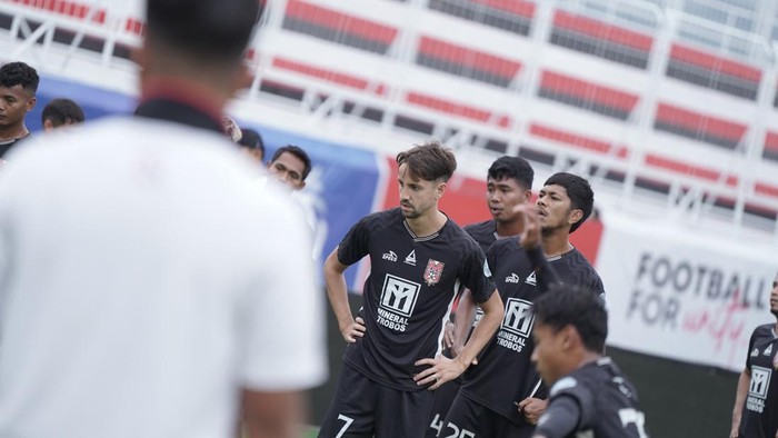 Malut United bersiap menjamu Persija Jakarta di Liga 1.
