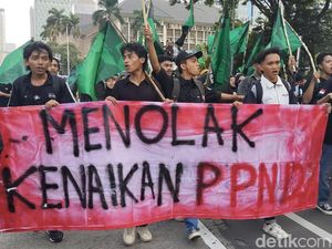 Massa Demo Tolak PPN 12% Mulai Padati Patung Kuda Jakpus