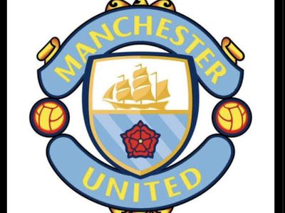 Meme Man United Kalah 0-2 dari Wolves, Diminta Merger dengan Man City