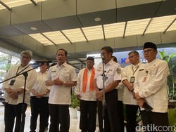 Menteri LH Tinjau Stasiun Senen, Apresiasi Sudah Go Green
