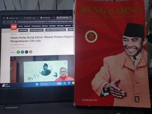 Penyambung Lidah Rakyat di Antara Tjahjo dan Hasto