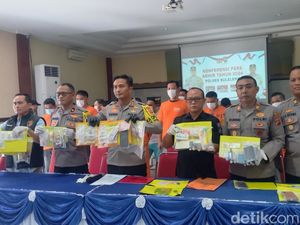 Pesta Sabu dalam Kabin Truk, Empat Pria di Buleleng Ditangkap Pesta Sabu dalam Kabin Truk, Empat Pria di Buleleng Ditangkap