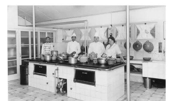 Restoran Tertua di Puncak Ini Jadi Tempat Makan Mewah di Era Kolonial
