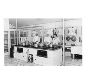 Restoran Tertua di Puncak Ini Jadi Tempat Makan Mewah di Era Kolonial Restoran Tertua di Puncak Ini Jadi Tempat Makan Mewah di Era Kolonial