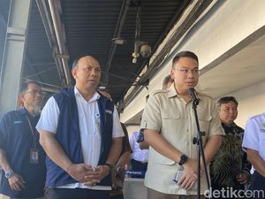 Video Wamenkomdigi Tinjau Jaringan Internet di Stasiun Pasar Senen