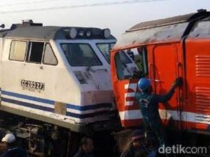 Jatim Flashback: Rem Blong Bikin 2 Kereta Api Adu Banteng di Pasuruan Jatim Flashback: Rem Blong Bikin 2 Kereta Api Adu Banteng di Pasuruan