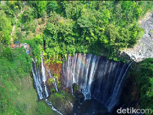 2 Tempat Wisata di Kaki Gunung Semeru Ditutup Sementara 2 Tempat Wisata di Kaki Gunung Semeru Ditutup Sementara