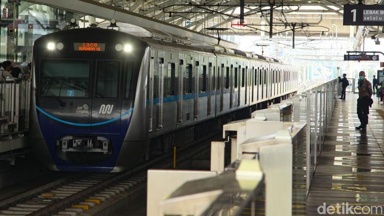 MRT Jakarta Terdampak Gangguan, Operasional Terbatas di Rute Lebak Bulus-Blok M