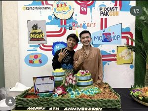 Intip Hangatnya Momen Betrand Peto Makan Bareng Keluarga Intip Hangatnya Momen Betrand Peto Makan Bareng Keluarga