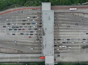 426 Ribu Kendaraan Tinggalkan Jabotabek Saat Libur Tahun Baru 2025