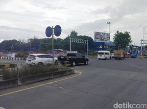 Volume Kendaraan di Exit Tol Singosari Terus Meningkat Saat Libur Nataru Volume Kendaraan di Exit Tol Singosari Terus Meningkat Saat Libur Nataru