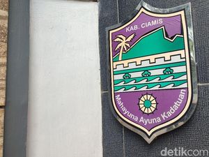 Makna dan Filosofi Warna Ungu yang Identik dengan Ciamis Makna dan Filosofi Warna Ungu yang Identik dengan Ciamis