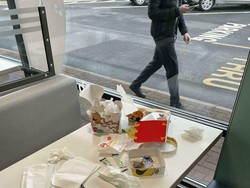 Potret Resto Berantakan Bikin Geger hingga Sop Ayam Klaten Enak di Jakarta