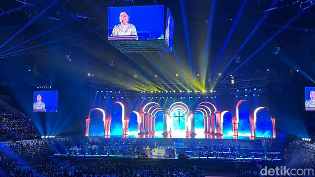 Puncak Perayaan Natal Nasional 2024 digelar di Indonesia Arena GBK, Jakarta sore ini. Ibadah Natal di Perayaan Natal Nasional 2024 ini pun berjalan khidmat. (Anggi M/)