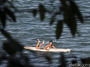 Surga Peselancar di Batukaras, Pangandaran