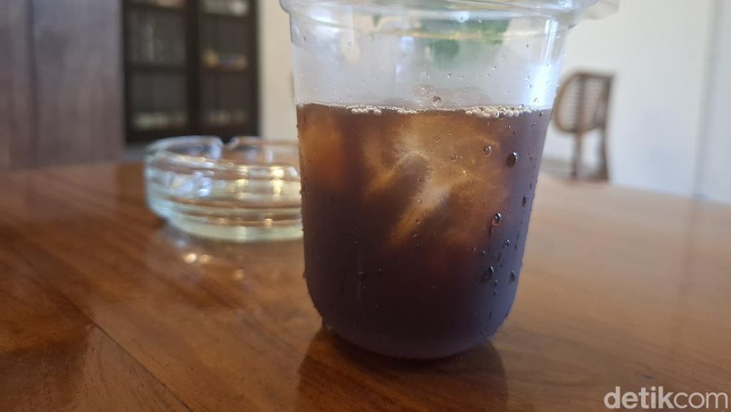 Slurrp! Segarnya Racikan Kopi Khas Bogor dari Toko Kopi Berusia 1 Abad Slurrp! Segarnya Racikan Kopi Khas Bogor dari Toko Kopi Berusia 1 Abad