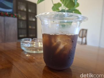 Slurrp! Segarnya Racikan Kopi Khas Bogor dari Toko Kopi Berusia 1 Abad